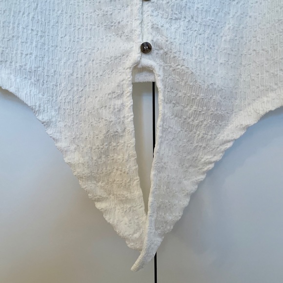 Sanctuary White Button Down Vest with Tie Front Detail - Picture 6 of 8